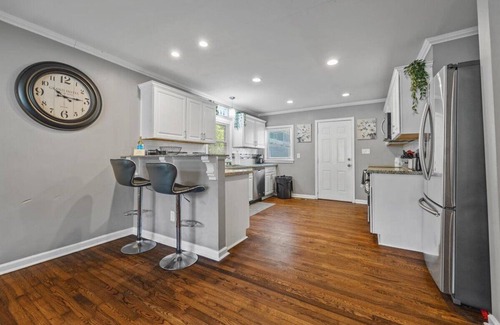 Candler-McAfee Maison | Sleeps 8 - Downtown Getaway