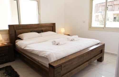 Majdal al-Shams Maison | SleepWell Suite