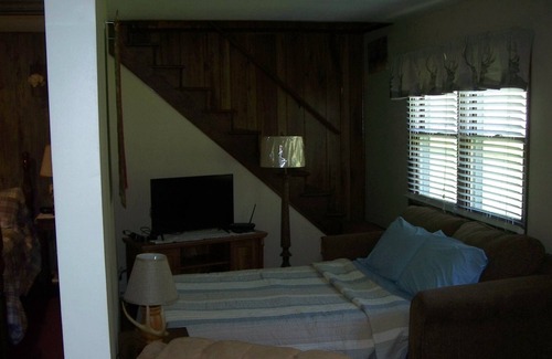 Glace Cottage | Sleepy Oaks Cottage sur Potts Creek, (6 nuits, 7 nuits gratuites)