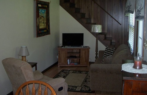 Glace Cottage | Sleepy Oaks Cottage sur Potts Creek, (6 nuits, 7 nuits gratuites)