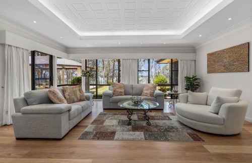 Morisset Maison | Slice of Heaven Family Retreat - Good Times at Wilderness Waters
