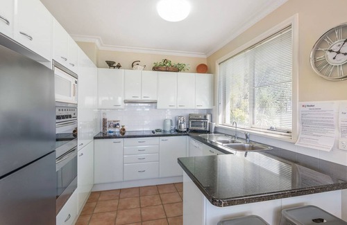 Laurieton Appartement | 'SLIPWAYS' 4/1 Wharf Street Laurieton NSW 2443