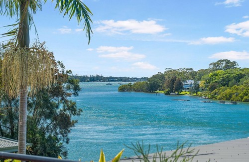 Laurieton Appartement | 'SLIPWAYS' 4/1 Wharf Street Laurieton NSW 2443