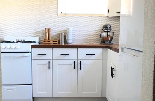 Edgewater Appartement | Sloan’s Lake Garden Level Apartment