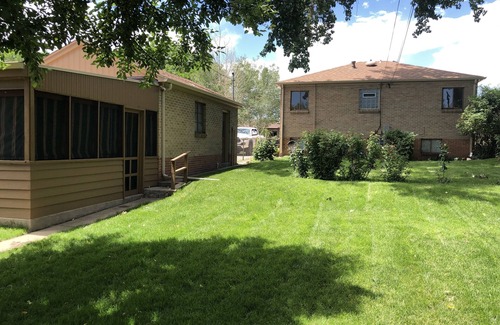 Edgewater Appartement | Sloan’s Lake Garden Level Apartment