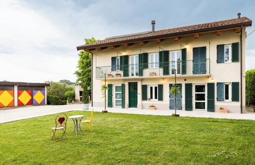 Canale Villa | Slow Villa Barbara-your Holiday Home with private Pool and A/C in Langhe & Roero