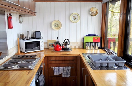 Taynuilt Cabine | Sloy CABIN est une charmante cabane en rondins dans un endroit magnifique côté lac.