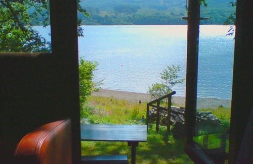 Taynuilt Cabine | Sloy CABIN est une charmante cabane en rondins dans un endroit magnifique côté lac.