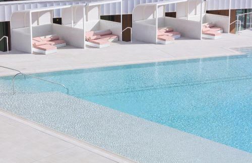 Sant Adria de Besos Hôtel | SLS Barcelona