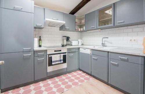 Zentrum Appartement | smør I Skandi-Style im Speicher I 1 Min zum Hafen