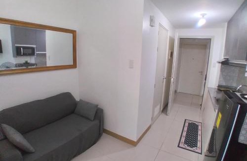 Las Pinas Appartement | SM South Residences, 1 bedroom with balcony.