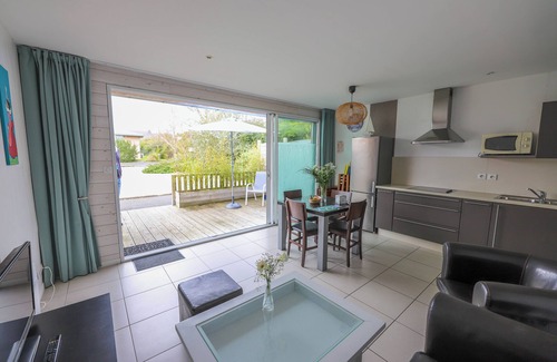 Guisseny Cottage | PETITE MAISON 2/4 PERS A 100 METRES DE LA PLAGE AVEC PISCINE