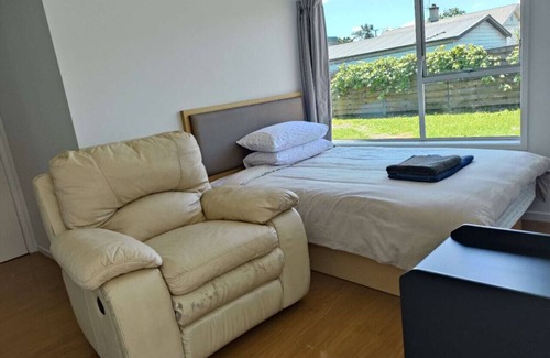 Epsom Appartement | Small 2 bedroom flat 7a Rangiatea Road