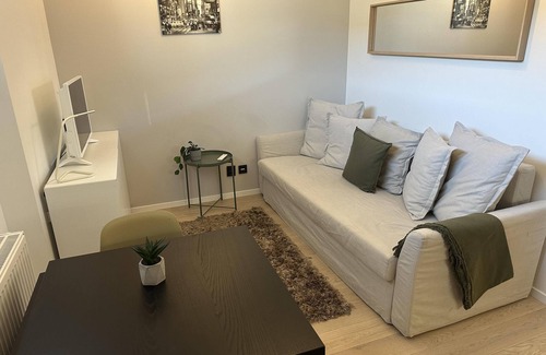 Edsberg Appartement | Small 2 room Apartment in Sollentuna