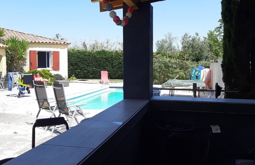 Aubord Appartement | PETITE APPARTEMENT AVEC MEZZANINE COSTIERE DE NIMES
