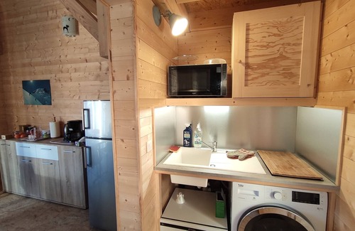 Queige Chalet De Ski | Petit chalet bois tout neuf sur 2 niveaux avec terrasse