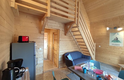 Queige Chalet De Ski | Petit chalet bois tout neuf sur 2 niveaux avec terrasse