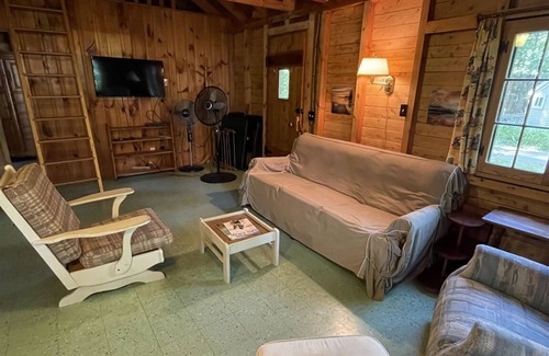 Standish Cabine | SMALL CABIN NEAR SEBAGO LAKE. SATURDAY TO SATURDAY RENTAL.