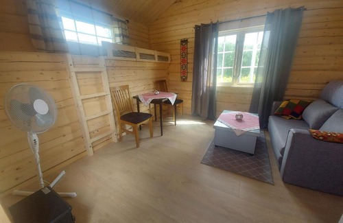 Hattfjelldal Chalet De Ski | small camping cabbin with bathroom near by
