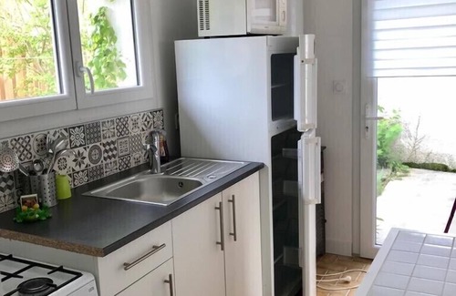 Salles sur Mer Maison | Petite Maison De Charme Très Calme proche de la plage entierement renovée pour 2