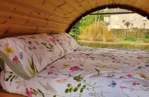 Abilly Maison | Small cosy Bluebell cabin in the French countryside