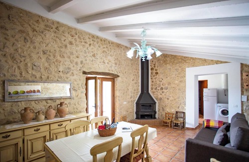 Selva Maison | Petite maison de campagne confortable avec piscine dans un endroit calme