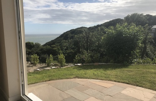 Crynant Cottage | Petit chalet avec vue magnifique sur la mer depuis la terrasse, pour 2 à 4 adultes