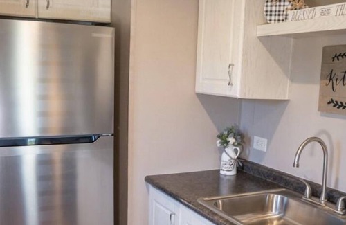 Miller Grove Cabine | Small cottage style cabin