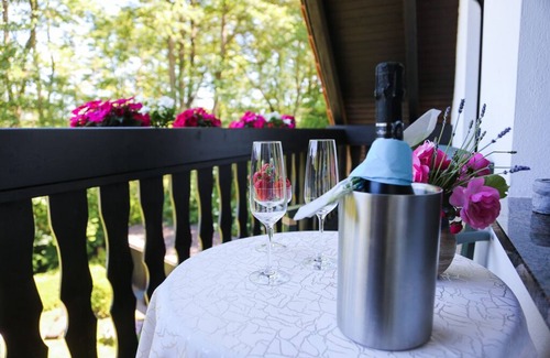 Buckow Chalet De Ski | Small and very individual chalet with a special charm right on the lake...
