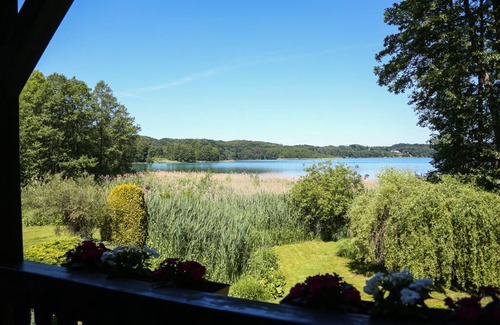 Buckow Chalet De Ski | Small and very individual chalet with a special charm right on the lake...
