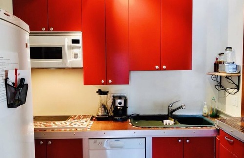 Parc Molson Appartement | Petit logement sympathique au cœur de la Petite-Patrie @ Montréal