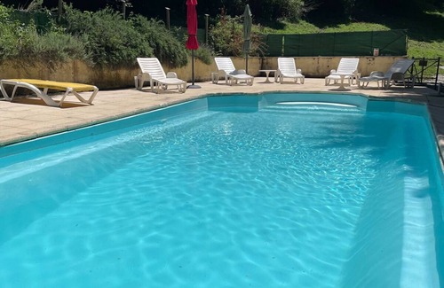 Osse-en-Aspe Maison | Petit Gîte-Maison sur propriété de 5 ha, piscine, sauna,salle sport,chevaux,ân