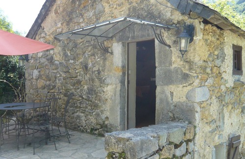 Osse-en-Aspe Maison | Petit Gîte-Maison sur propriété de 5 ha, piscine, sauna,salle sport,chevaux,ân