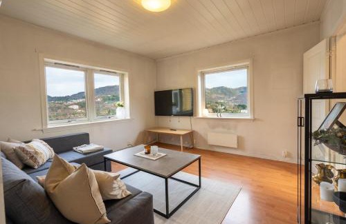 Eidsvag Appartement | Small house close to nature and city