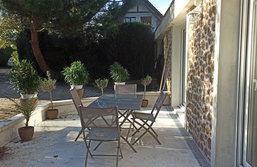 Le-Plessis-Trevise Maison | Petite propriété de prestige proche de Paris