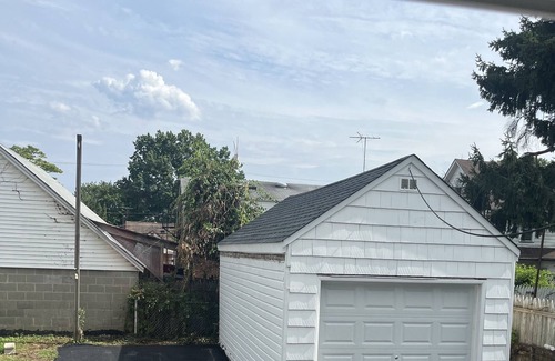 Hillside Maison | Small room in Hillside,NJ, Businessmen, airline employees, Traveling Nurses