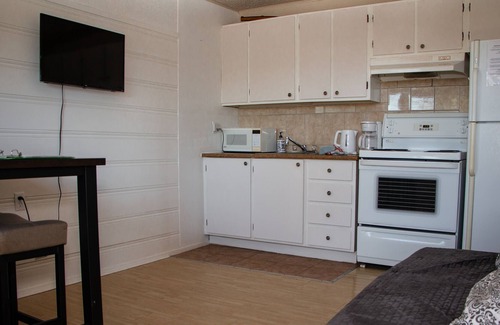 Sainte-Luce Chalet De Ski | Small rustic and charming chalet, perfect for a weekend with a lover or family.