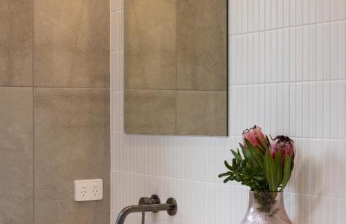Halls Gap Maison | Small Scale Stays - Couples Retreats