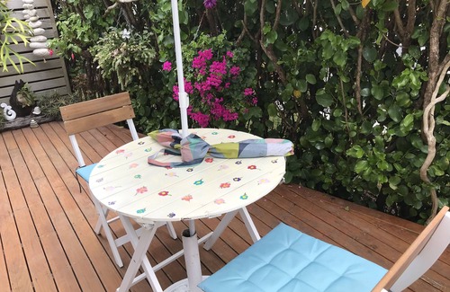 Waihi Beach Appartement | Small self contained studio with private deck, 5 mins walk to beach(vaccinated)