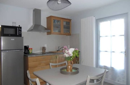 Caylus Cottage | Petit logement de plain-pied accessible PMR, 2*