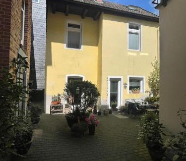 Lemgo Appartement | small Stable - charmantes Häuschen Mitten in Lemgo