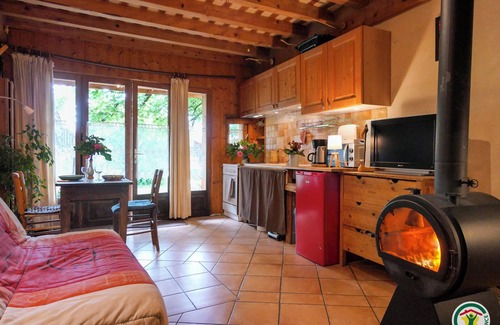 Gap Appartement | Small traditional mountain cottage, sleeps 2/3, sauna, Gap, Hautes-Alpes