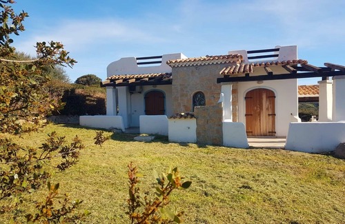 Terravecchia-Portoquadro Villa | Petite villa à Cala d'Oro di Porto Quadro, à 90m de la mer