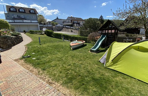 Nieder-Werbe Copropriété | Apartment (65m²) with "beautiful view" garden with playground