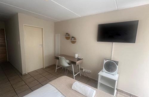Arcadia Appartement | Smart and Cozy Studio with Netflix and Showmax