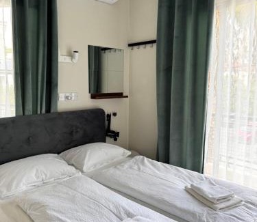 Historical Center Appartement | Smart Comfort Deluxe N1 private Balcony Bathroom Beach 250m Marina Port 800m