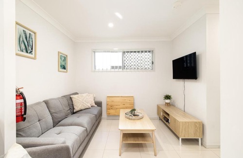 Rocklea Appartement | Smart Suites Self Check-in Apartments - W Freney