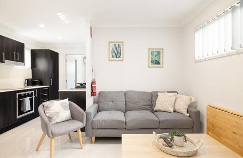 Rocklea Appartement | Smart Suites Self Check-in Apartments - W Freney