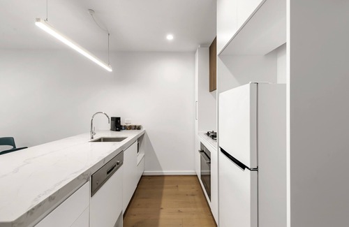 Moonee Ponds Appartement | Smart Two Bedroom & Bathroom Fun and Friendly Fully Equipped Apartment