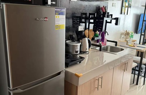 Dasmarinas Copropriété | SMG Cozy Studio @ Green 2 - Wi-Fi, Netflix & Pool!